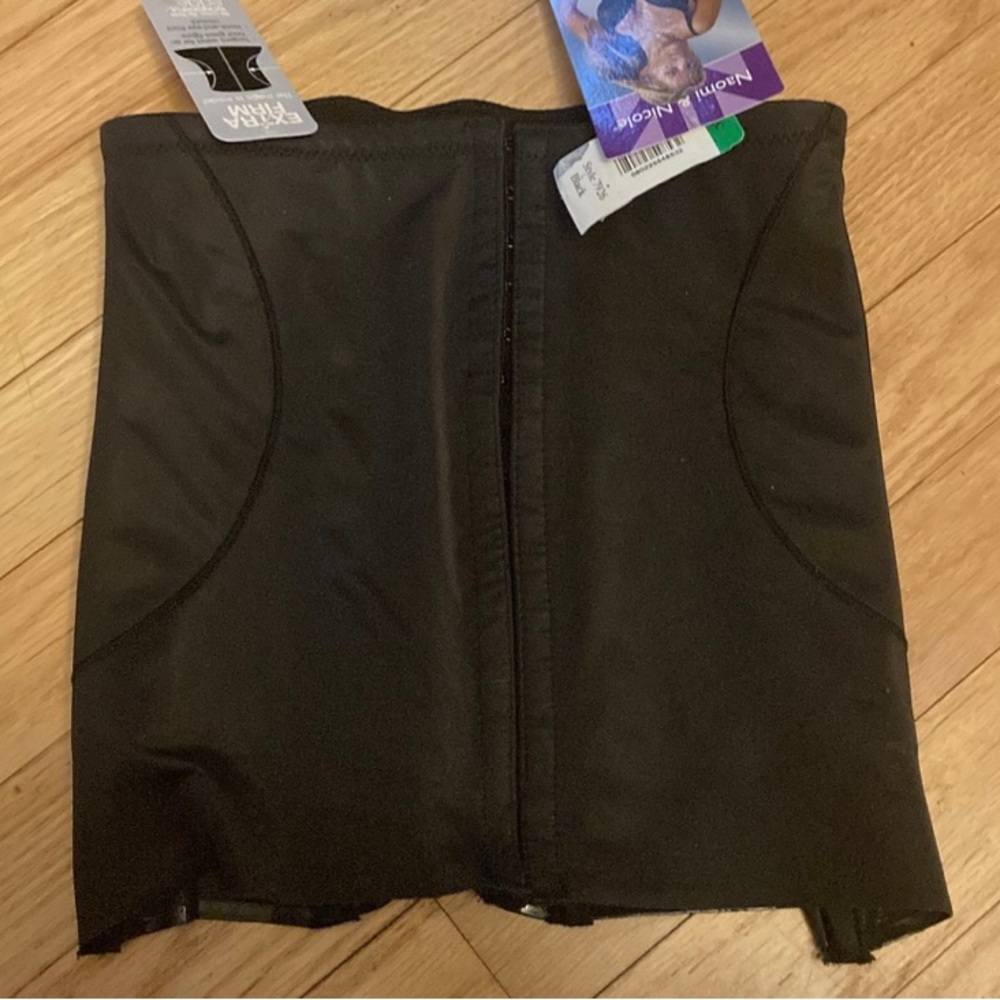Womens waist cincher nwt size large